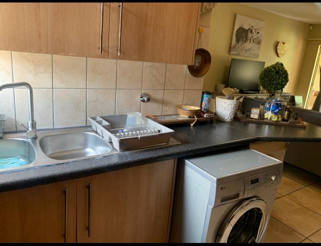 2 BEDROOM APARTMENT FOR SALE IN HEIDELBERG CENTRAL